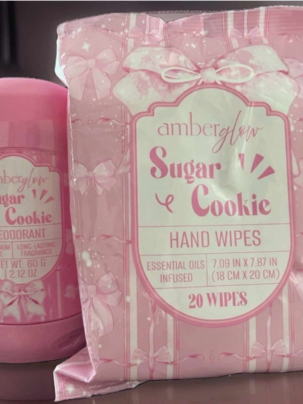 Amber glowSugar Cookie Moisturizing wipes and deodorant